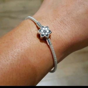 Pandora snowflake mesh bangle 19cm
